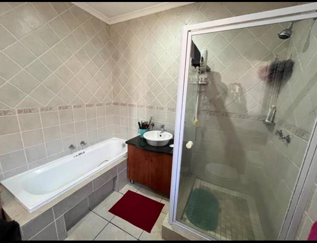 2 BEDROOM APARTMENT FOR SALE IN SONNEVELD